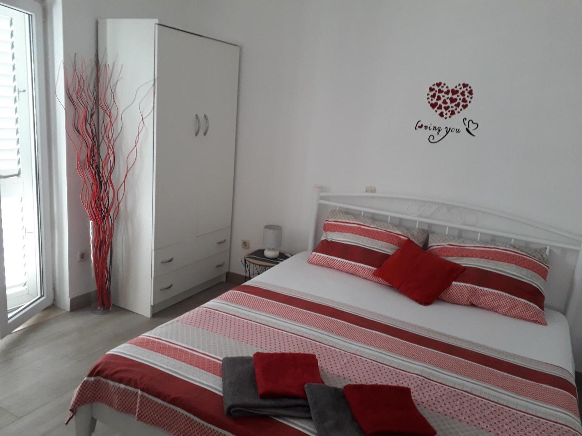 Private Accommodation Carevic Дубровник Номер фото